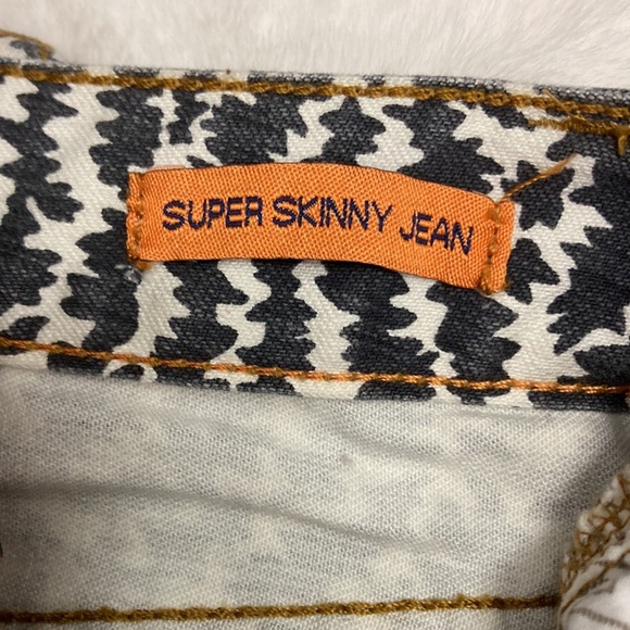 Tory Burch Super Skinny Print Jeans Size 25 - Picture 4 of 5